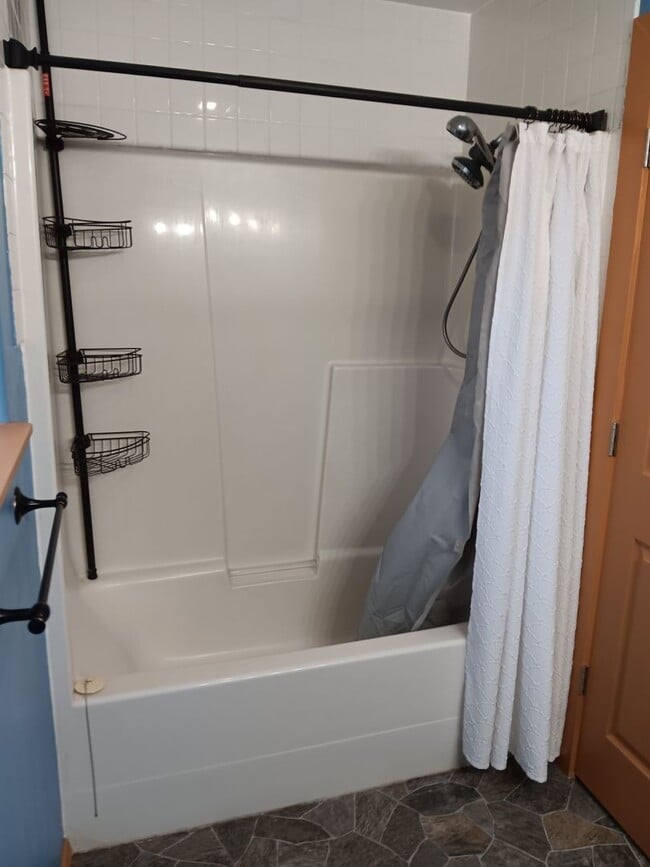 Building Photo - 3 Bed House in Elgin