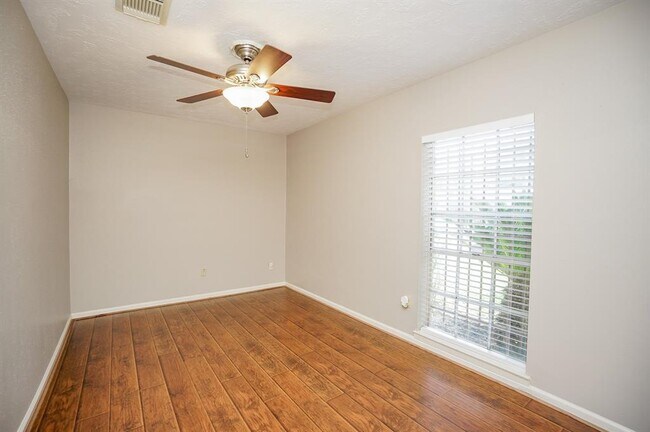 Building Photo - 11614 Pompano Ln