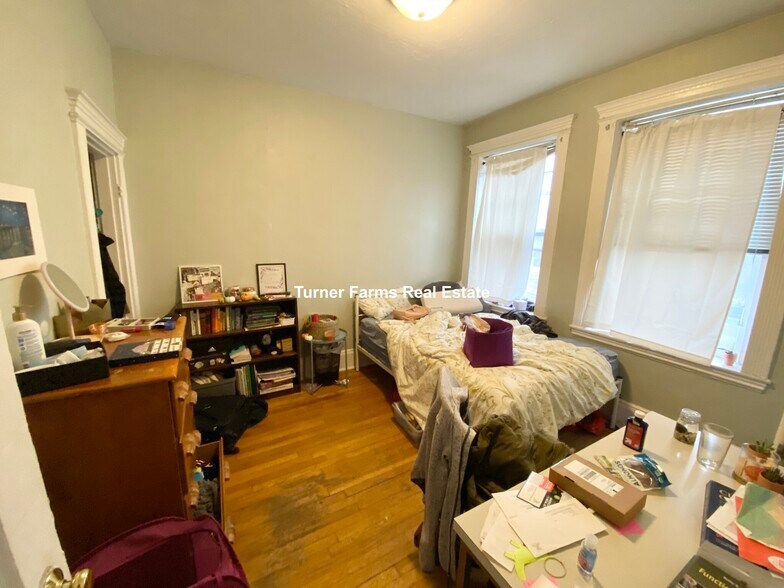 Primary Photo - 456 Park Dr
