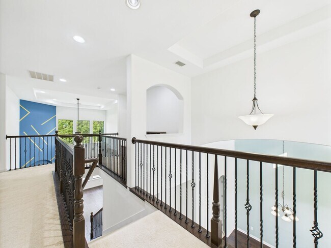 Building Photo - Sendero Springs