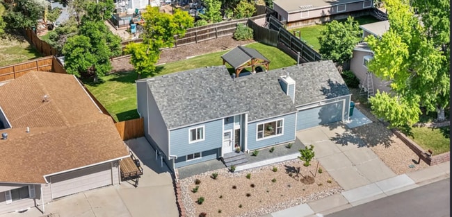 Building Photo - 6604 S Dahlia Cir