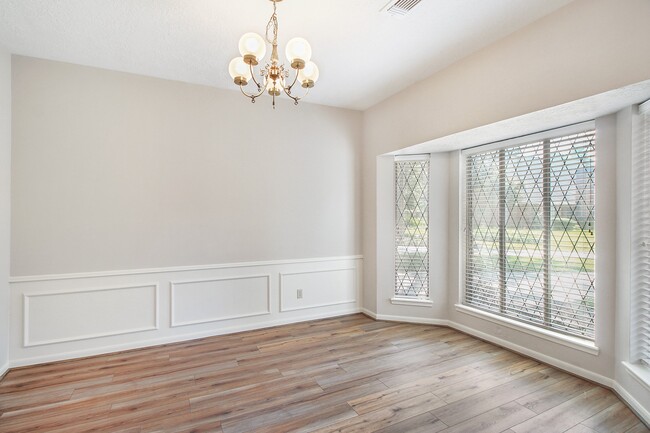 Building Photo - 5402 Summerfield Ln