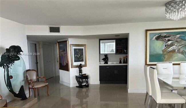 Building Photo - 2333 Brickell Ave