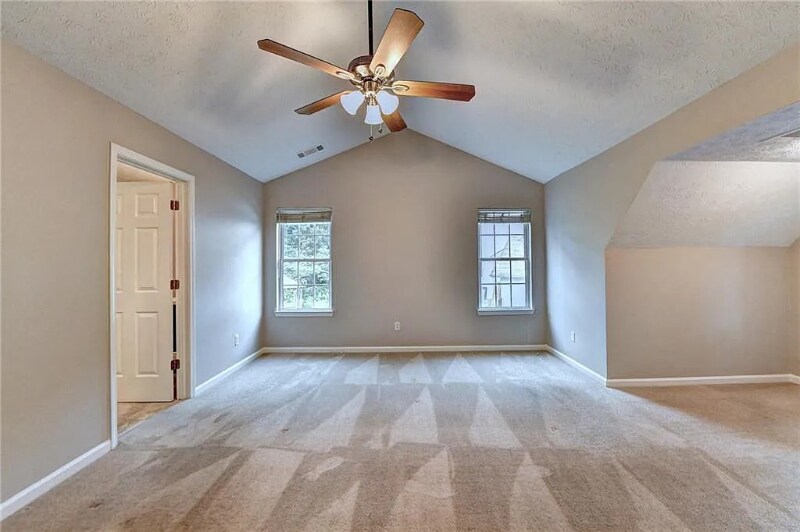 Building Photo - 1227 Yellow River Dr