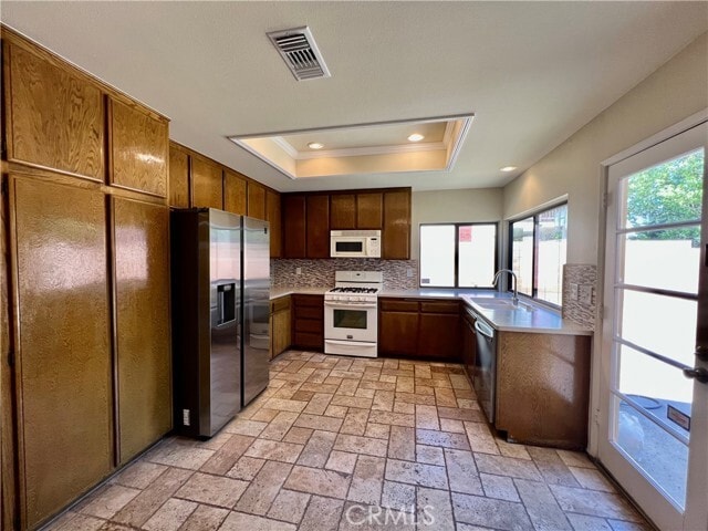 Building Photo - 318 E Miramar Ave