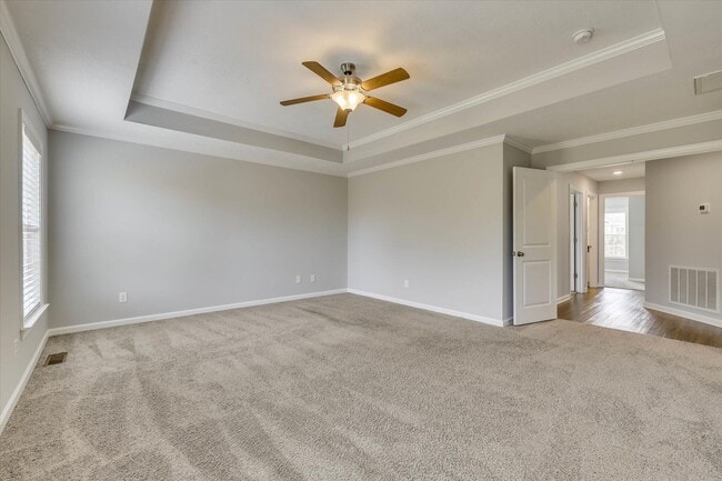 Building Photo - 445 Longmeadow Dr