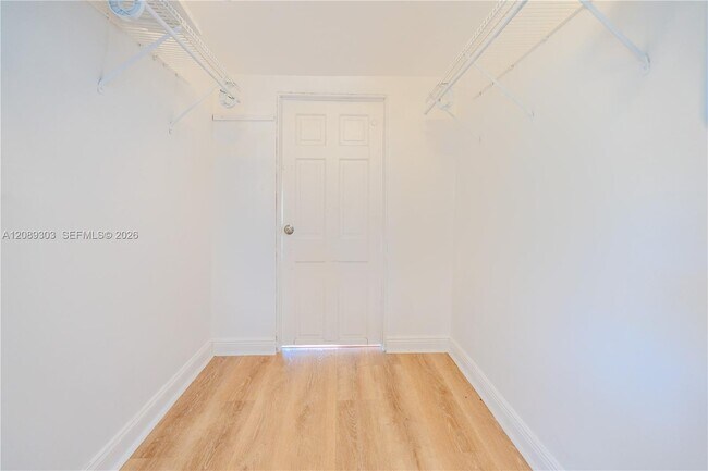 Building Photo - 27 SW 55th Avenue Rd