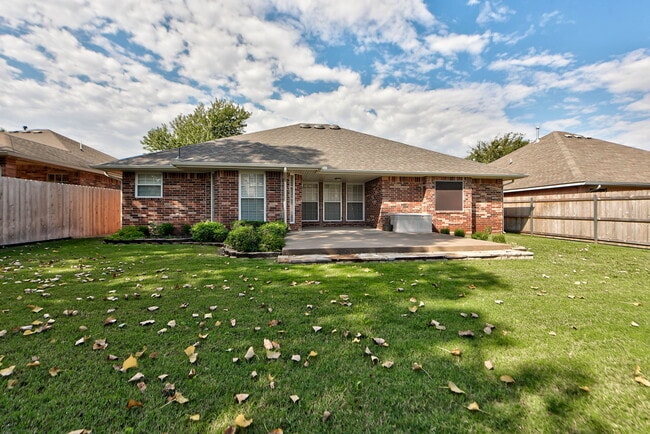 Building Photo - 4716 Stag Horn Dr