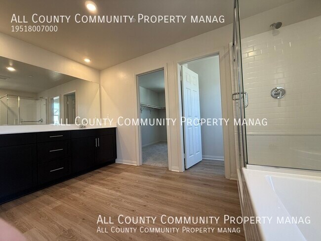 Building Photo - 26604 Ashley Rd