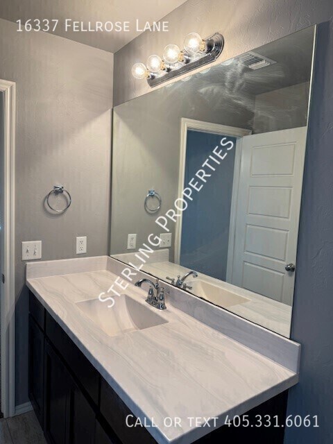 Building Photo - 16337 Fellrose Ln