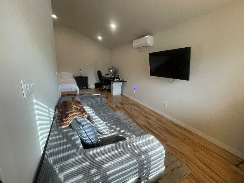 Building Photo - 7384 S Susquehanna Trail