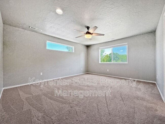 Building Photo - 34 N Mingus Ave