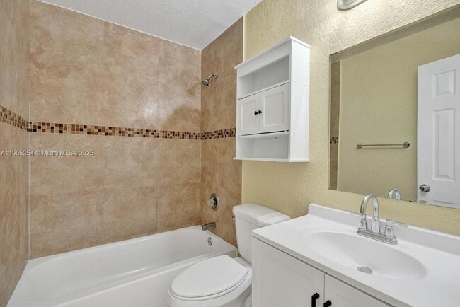 Building Photo - 1101 Prospect Rd