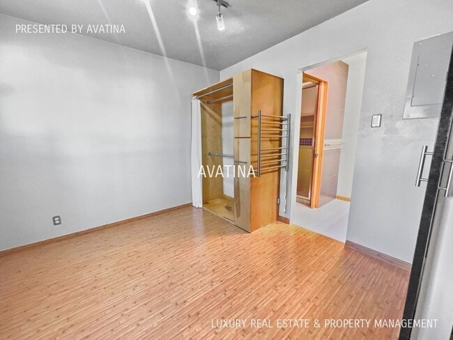 Building Photo - 736 N Kuakini St