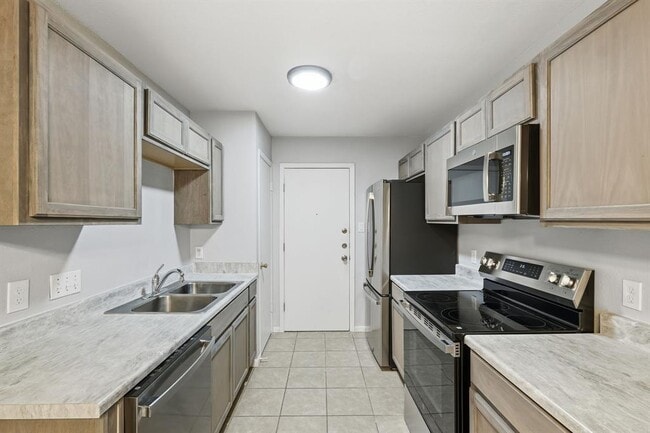 Building Photo - 1005 Woodlief Trail