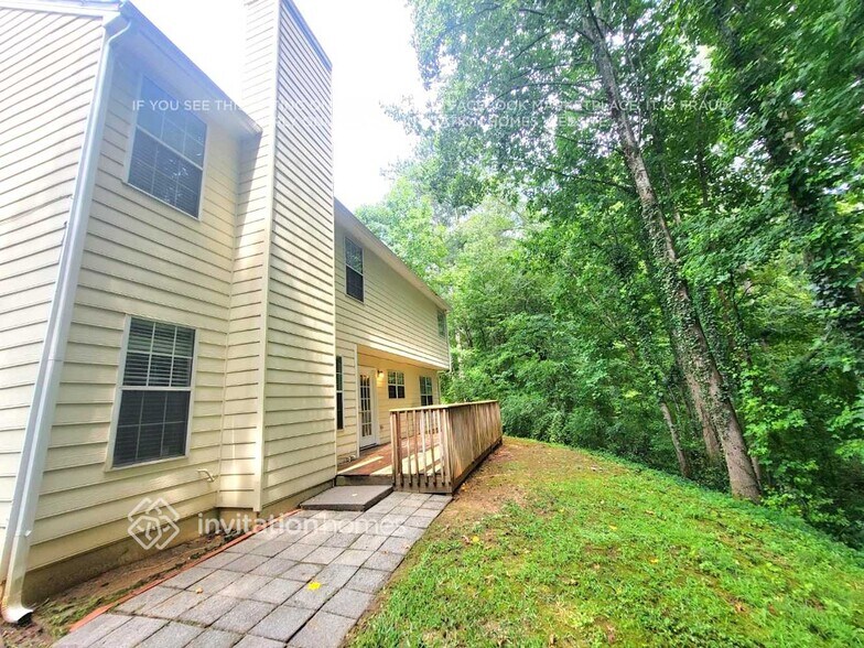 Building Photo - 3344 Vineland Dr SW