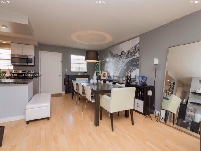 Building Photo - 947 Lenox Ave.