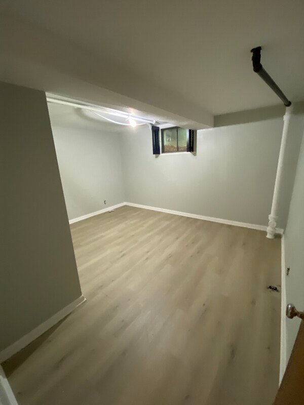 Building Photo - 50 E Weaver Pl