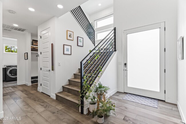 Building Photo - 3615 N Nicosia Cir