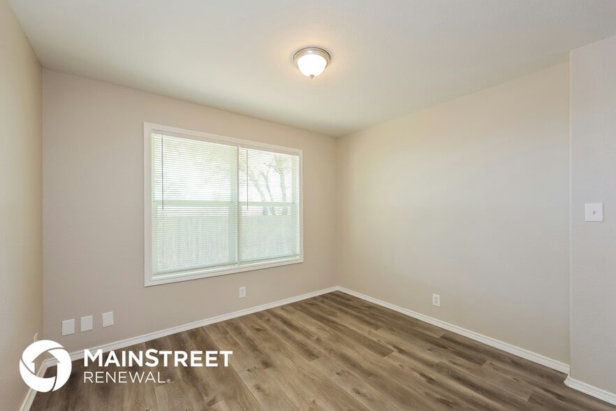 Building Photo - 7546 Elegante Way