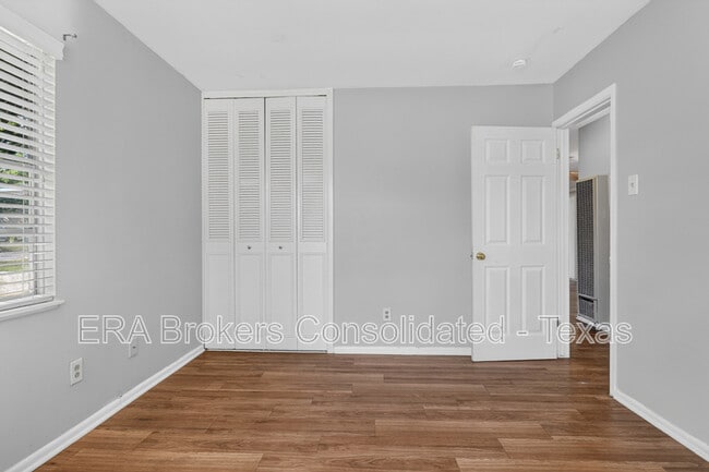 Building Photo - 213 Aviation Ave