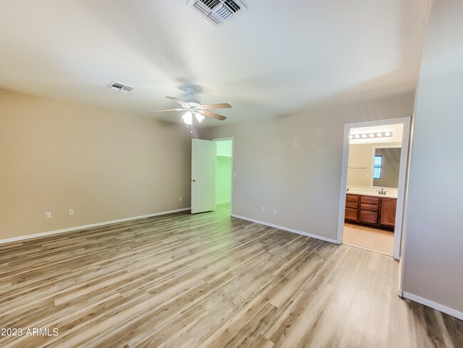 Building Photo - 18513 W Mariposa Dr