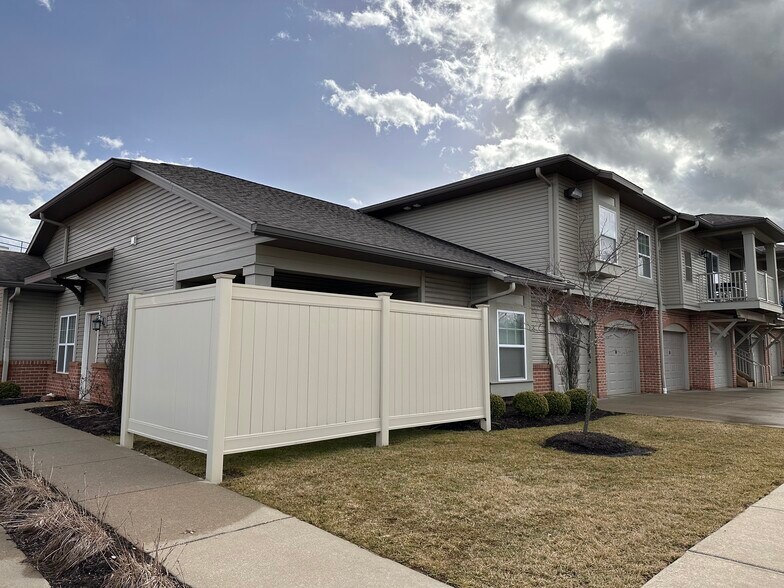 Building Photo - 1065 Reimer Rd