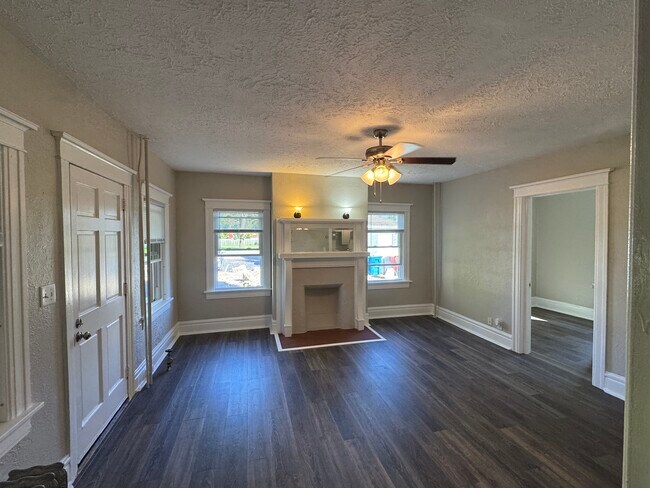 Building Photo - 2 Arbor St