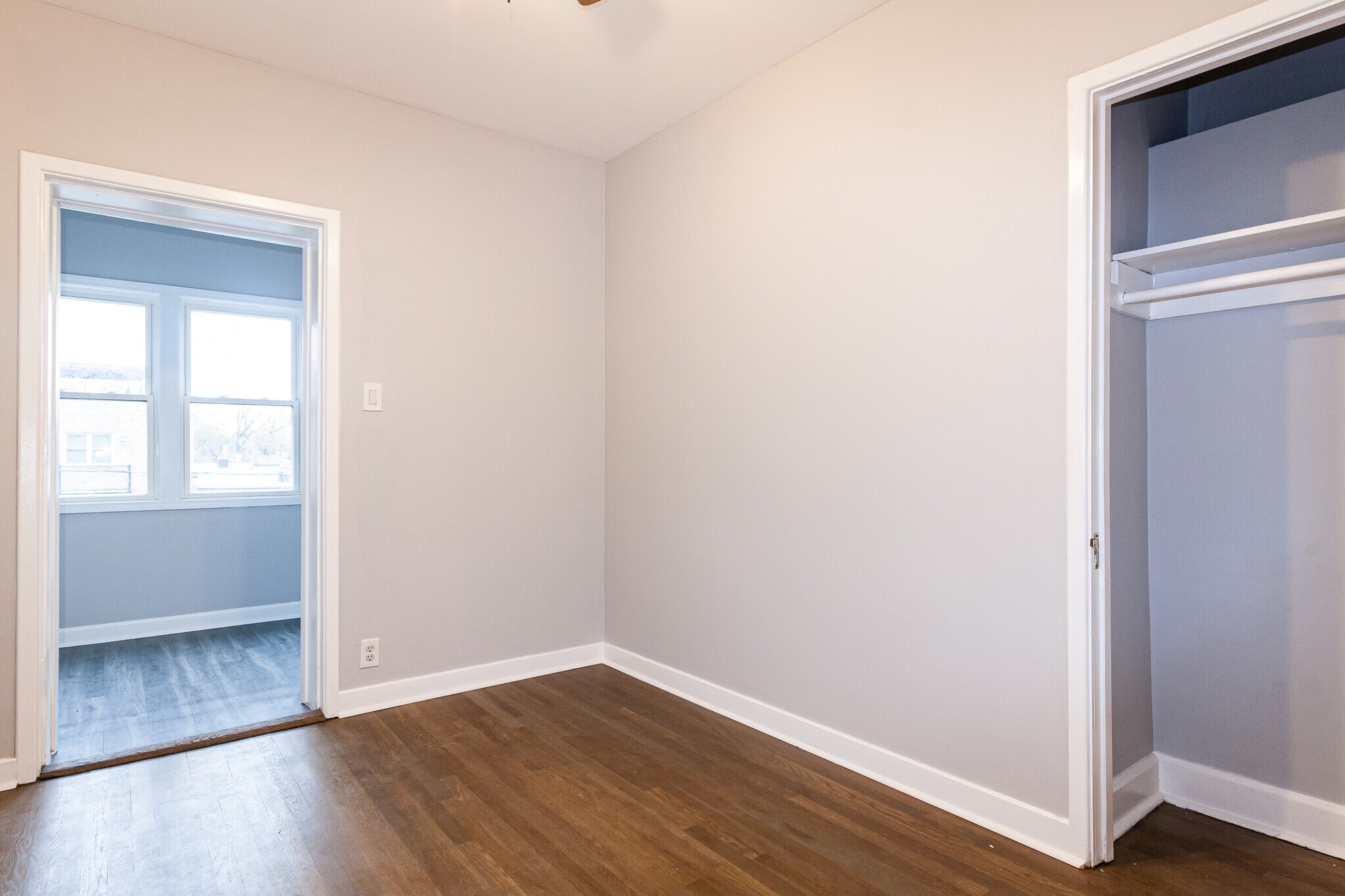 Building Photo - 1454 W Winnemac Ave