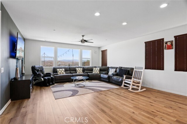 Building Photo - 25220 Golden Maple Dr