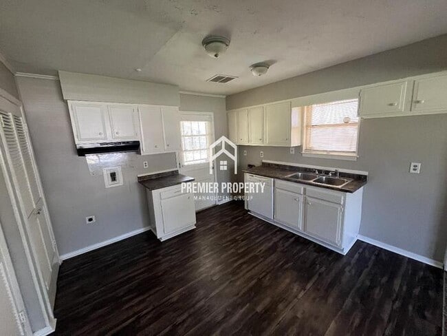 Building Photo - 3012 Randy Ln