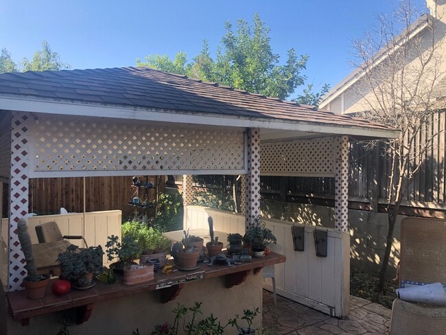 Building Photo - 938 Lusk Dr