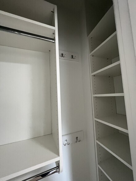 Building Photo - 35 Park St