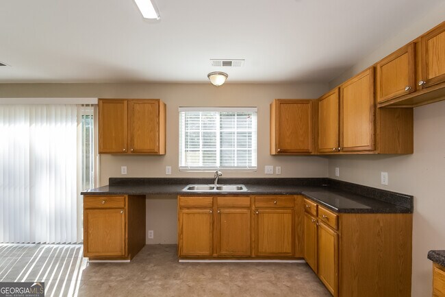 Building Photo - 5677 Sable Way