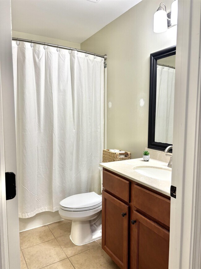 Building Photo - 6399 William Hill Dr
