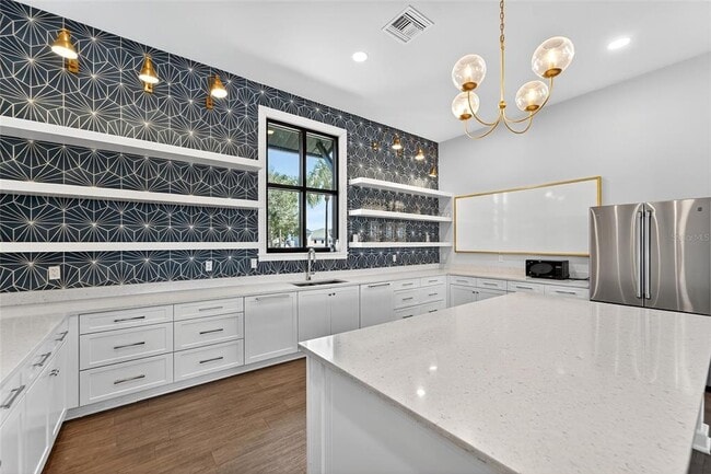 Building Photo - 7504 Lantern Park Ave