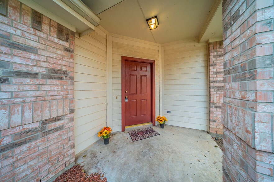 Building Photo - 11765 Bobcat Dr