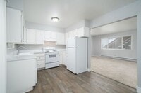 Building Photo - Remodeled 2 bedroom! $1000 VISA GIFTCARD AT MOVE IN, JUST IN TIME FOR THE HOLIDAYS!