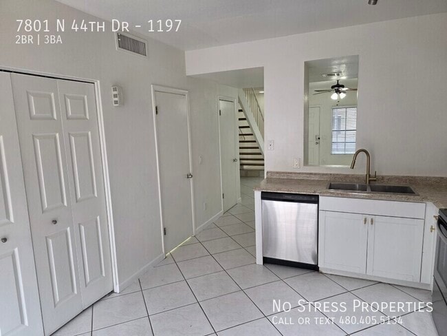 Building Photo - 7801 N 44th Dr