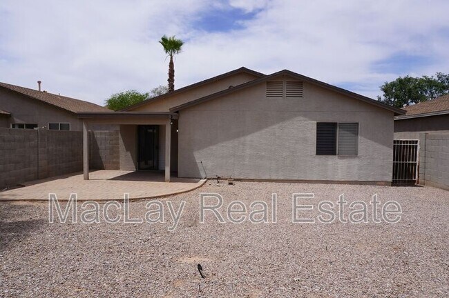 Building Photo - 983 E Denim Trail