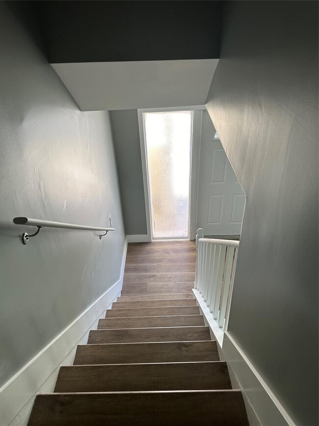 Building Photo - 1353 Silverado