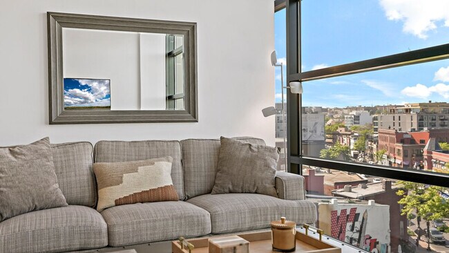 Building Photo - 1947 Vermont Ave NW