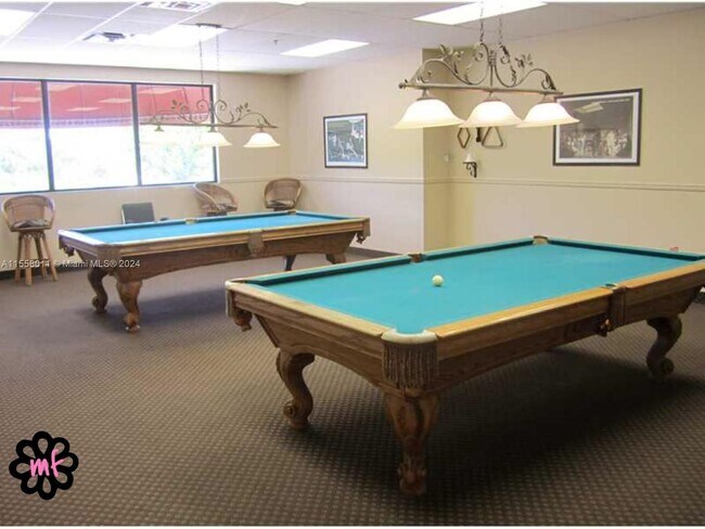 Building Photo - 9410 N Hollybrook Lake Drive 103, Pembroke...