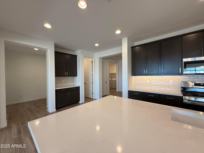 Building Photo - 10155 W Columbus Ave