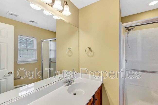 Building Photo - 126 Tuscany Ct