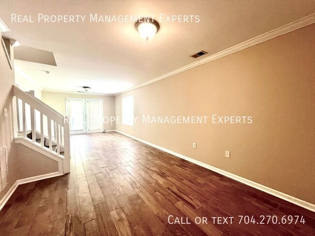Building Photo - 840 Pelican Bay Dr