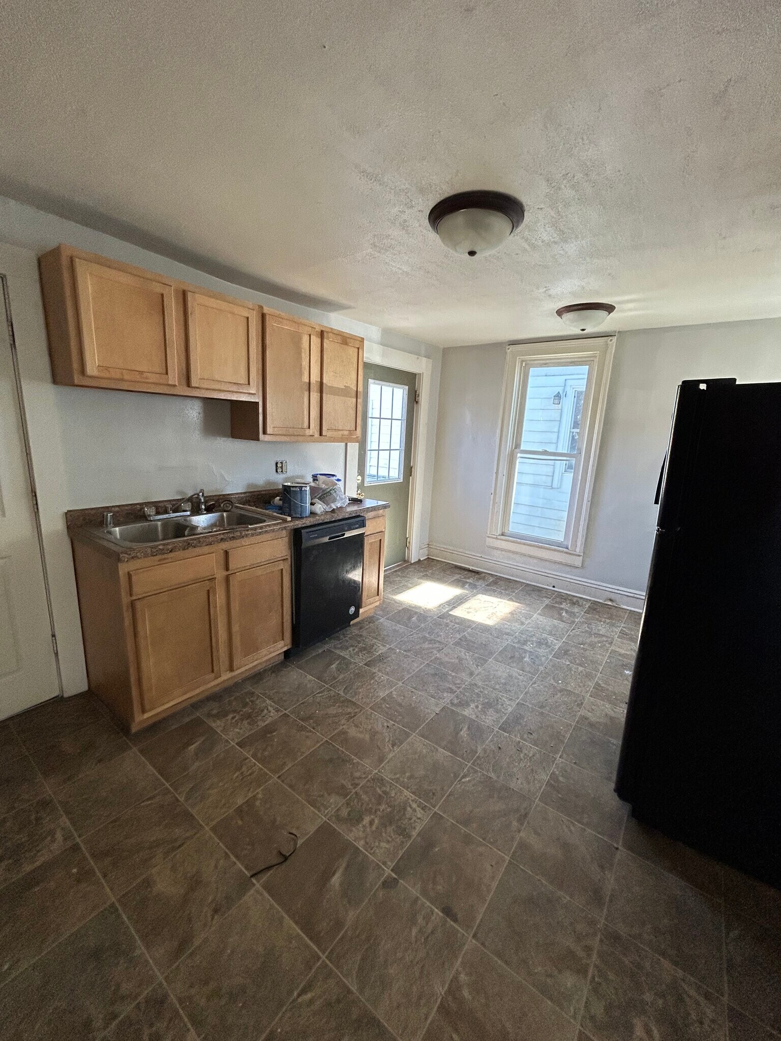 Building Photo - 732 Scott Ave