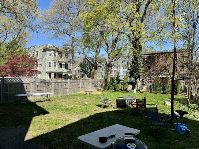 Building Photo - 109 Foster St