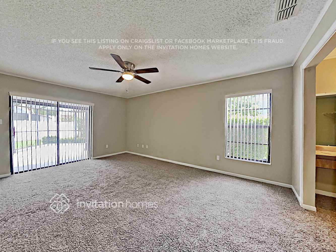 Building Photo - 3922 Dunaire Dr