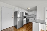 Building Photo - 134 Summer St